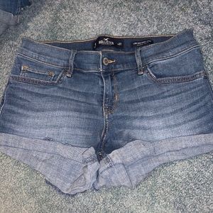 Hollister Low-rise Short-Short